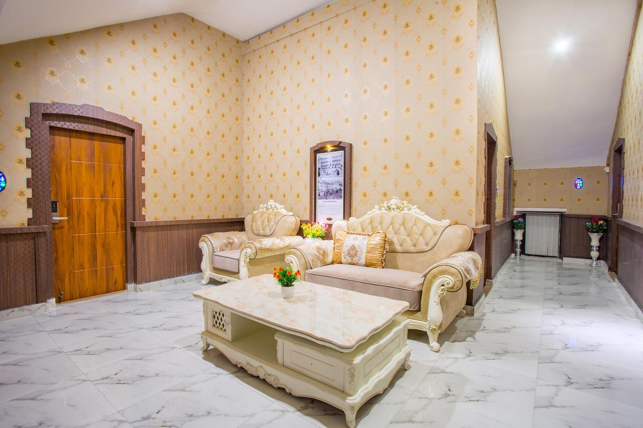 Royal Empire Boutique Hotel Kathmandu Buitenkant foto